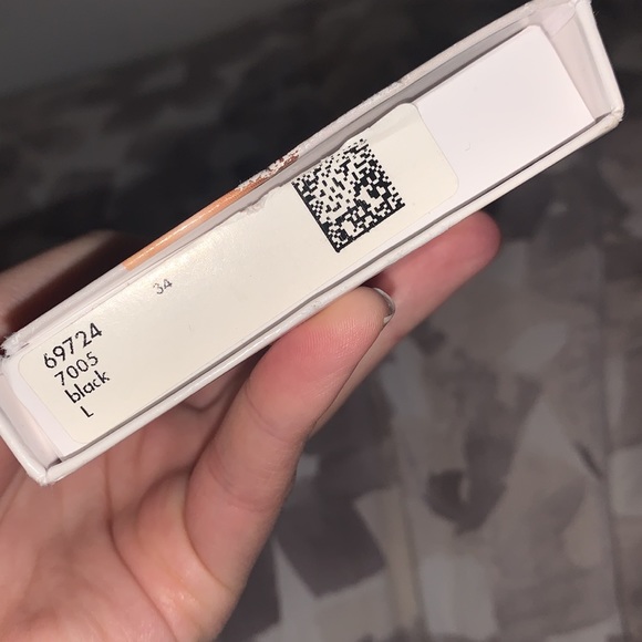 Wolford | Bra & Thong Lingerie Set - Picture 9 of 12